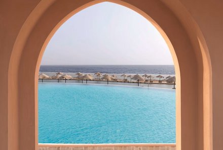 Familienreise Ägypten - Ägypten for family - Radisson Blu Resort El Quesier - Poolblick