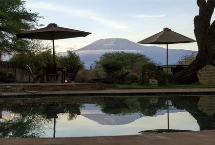 Kenia for family individuell deluxe -Twai Lodge - Pool mit Ausblick