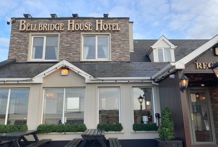 Irland for family - Irland Familienreise - Spanish Point - Bellbridge Hotel - Außen