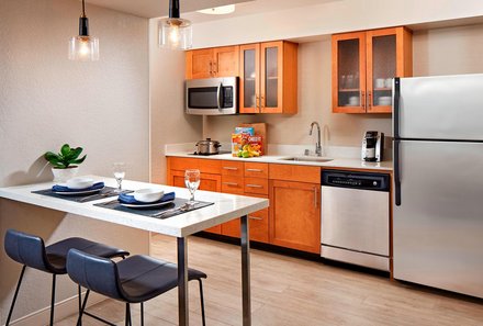 USA Südwesten mit Kindern - USA for family individuell - Kalifornien, Nationalparks & Las Vegas - Los Angeles - Residence Inn Marriott Manhattan Beach - Kitchenette
