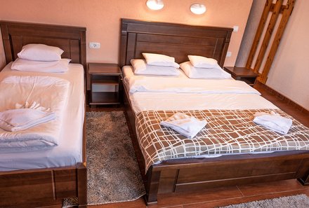 Familienreise in Montenegro - Montenegro mit Kindern - Hotel Zlatni Zablijak - Betten