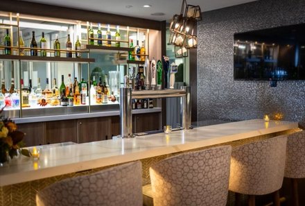 Ostkanada for family - Ostkanada Familienreise mit Kindern - Holiday Inn Toronto Downtown Centre - Bar