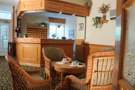 Ostkanada for family - Ostkanada Familienreise mit Kindern - Hotel Au Petit Berger - Rezeption