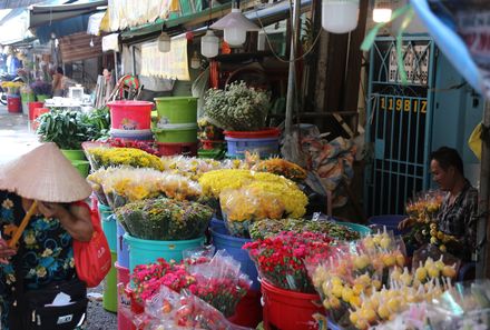 Vietnam & Kambodscha Familienreisen - Blumen auf Markt