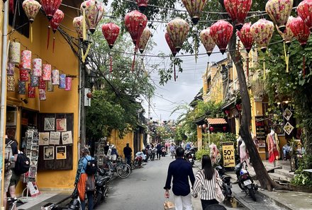 Vietnam for family - Familienreise Vietnam mit Kindern - Stadt mit Laternen