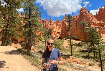 USA Familienreise - USA Westküste for family - Mädchen im Bryce Canyon Nationalpark