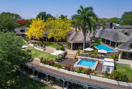 Botswana Fly-In-Safari individuell - Ilala Lodge Hotel - Außenansicht