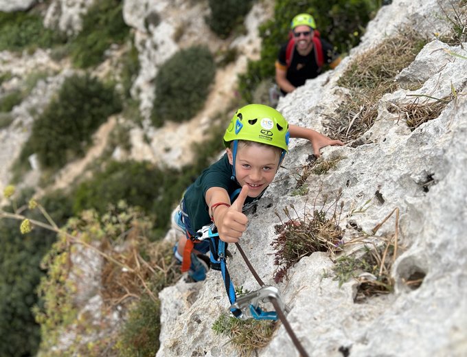 Malta Familienreise - Malta for family - Header - Kind am Klettersteig