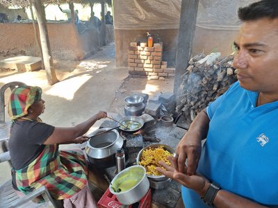 Sri Lanka Individualreise - Einheimische kochen traditionelles Essen - Bewertung Sri Lanka Individualreise - Einheimische kochen traditionelles Essen - Bewertung
