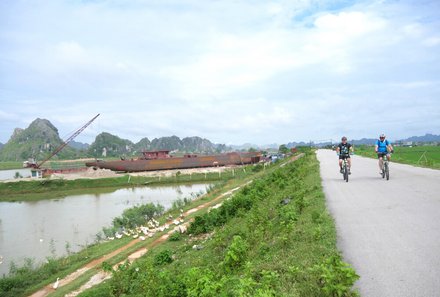 Vietnam Familienreise - Vietnam for family individuell - Fahrradtour mit Landschaft