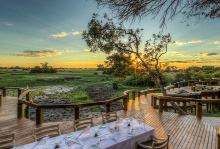Botswana Fly-In-Safari individuell - Camp Okavango - Essensbereich