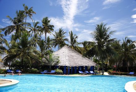 Tansania Familienreise - Sansibar Breezes Beach Club - Pool