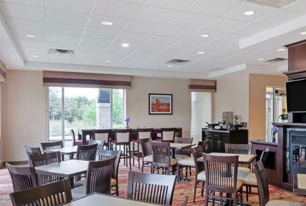 Ostkanada for family - Ostkanada Familienreise mit Kindern - Best Western Plus Muskoka Inn - Restaurant