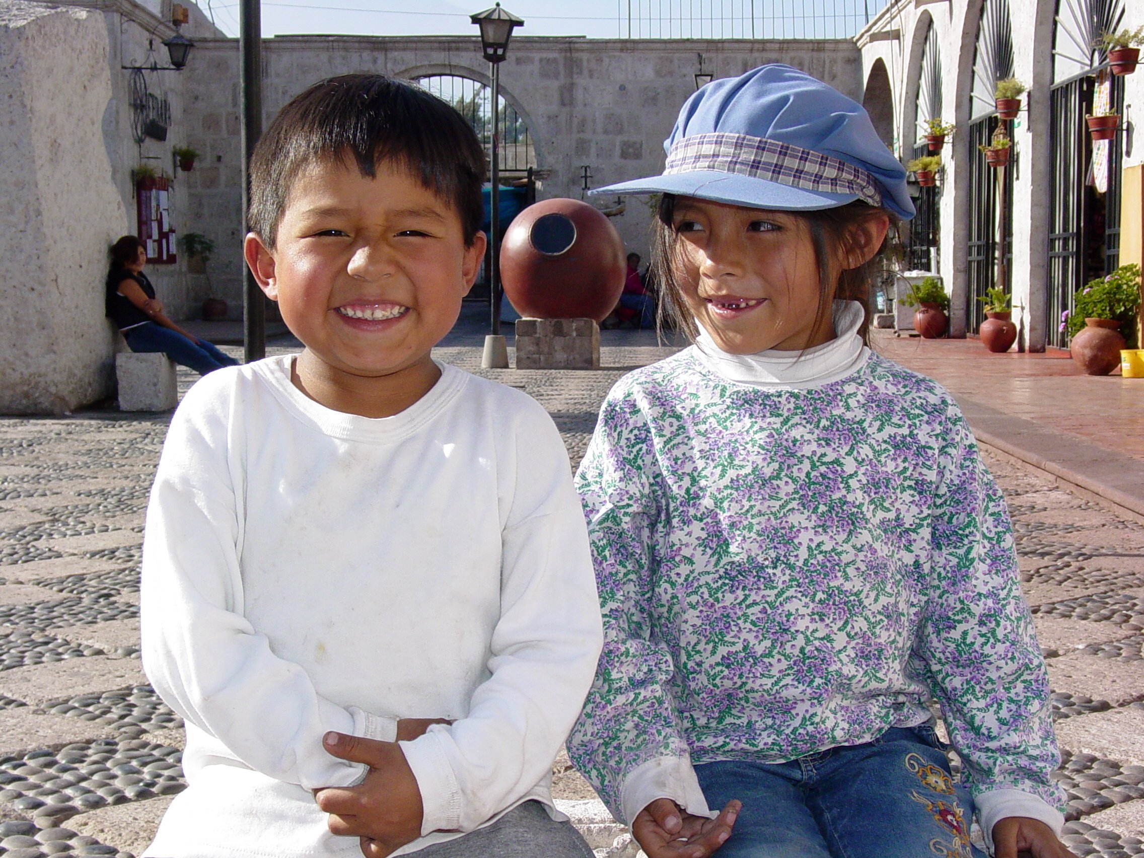 Familienurlaub Südamerika - Einheimische Kinder