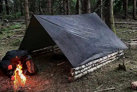 Finnland Familienreise - Finnland Family Summer & Teens - Selbstgebauter Unterschlupf