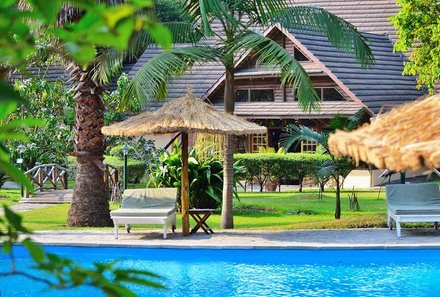Tansania Familienreise - Tansania Family & Teens - Arumeru River Lodge - Poolbereich