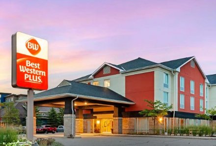 Ostkanada for family - Ostkanada Familienreise mit Kindern - Best Western Plus Muskoka Inn - Eingang