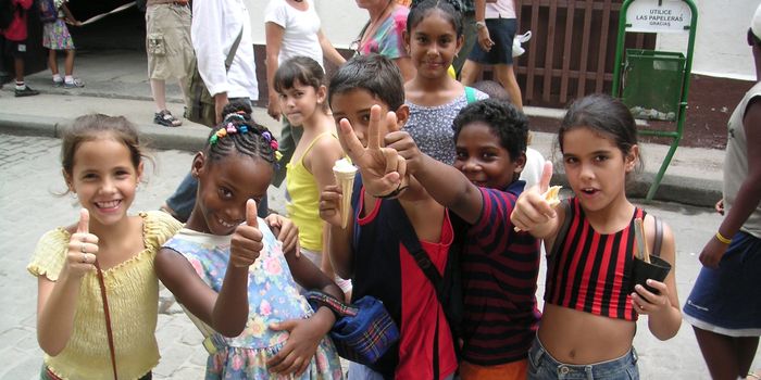 Spezialitäten in Kuba mit Kindern - Gruppenfoto Kinder in Kuba