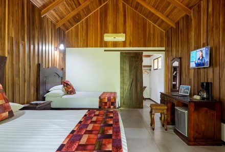 Costa Rica for family Junior - Costa Rica mit Kindern - La Fortuna - Arenal History Inn - Zimmer
