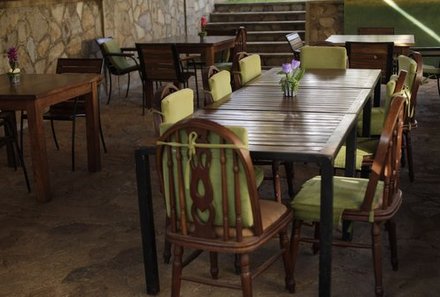 Uganda Familienreise - Uganda Family & Teens - Palm Hotel Restaurant
