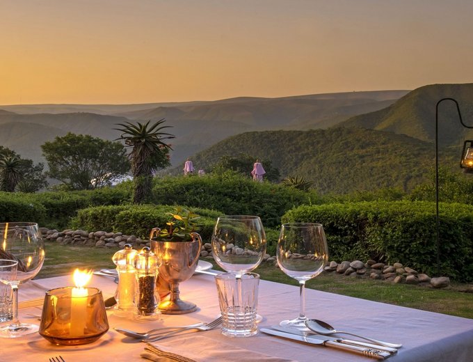 Familienreise Südafrika mit Kindern - Garden Route for family individuell deluxe - Camp Figtree - Dinner mit Ausblick 