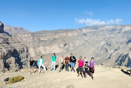Familienreise Oman - Oman for family - Gruppe im Jebel Shams