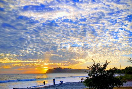 Costa Rica mit Jugendlichen - Costa Rica Family & Teens - Verlängerung am Pazifik - Sonnenuntergang am Pazifikstrand