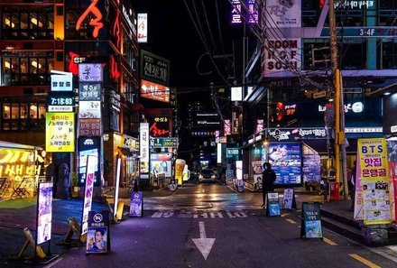 Südkorea for family - Seoul - Gangnam Street am Abend