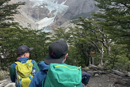 Patagonien mit Jugendlichen - Wandern mit Kindern in Argentinien und Chile - Kinder beim Wandern in El Chalten