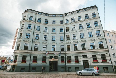 Baltikum for family individuell - Baltikum Familienreise - Hanza Hotel Riga - Außenansicht