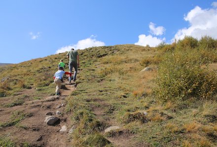 Georgien Familienreise - Georgien individuell - Gergeti Wanderung