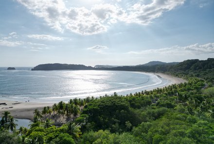 Costa Rica Familienreise - Costa Rica for family - Nammbú Beachfront Bungalow - Strandbucht