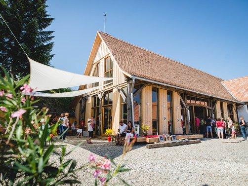 Rumänien Familienreise - Rumänien Reise mit Kindern - Restaurantscheune der Casa Alma Via Romana