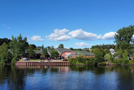 Ostkanada for family - Ostkanada Familienreise mit Kindern - Hotel Energie Shawinigan - Unterkunft am Wasser