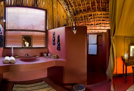 Serengeti mit Kindern individuell - Best of Familiensafari Serengeti - Ngorongoro Krater - Olduvai Camp - Badezimmer