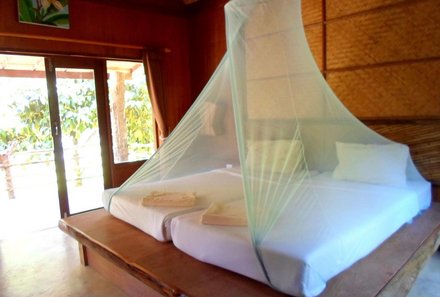 Thailand Familienreise mit Kindern - Thailand for family individuell - The Cliff & River Jungle Resort - Himmelbett