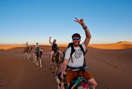 Marokko Family & Teens - Marokko mit Jugendlichen - Teens auf Dromedaren in der Wüste Sahara