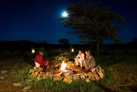 Tansania Familienreise - Tansania for family - Ronjo Camp - Lagerfeuer