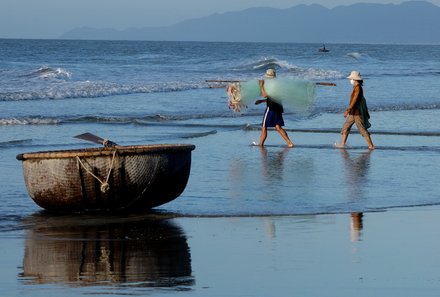 Vietnam mit Kindern - Vietnam for family - Fischer am Meer