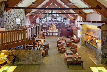 USA Familienreise - USA Westküste for family - Mammoth Lakes - Mammoth Mountain Inn - Lobby