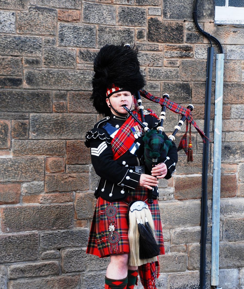 Familienreise Schottland - Schottland for family - Dudelsackspieler
