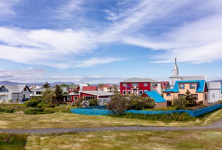 Island mit Kindern - Island for family - Landschaft Häuser
