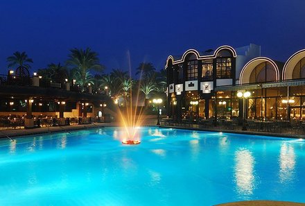 Familienreise Ägypten - Ägypten for family - Jaz Aquamarine - Poolanlage bei Nacht