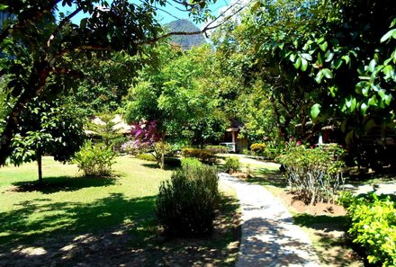 Thailand Familienreise mit Kindern - Thailand for family individuell - The Cliff & River Jungle Resort - Garten