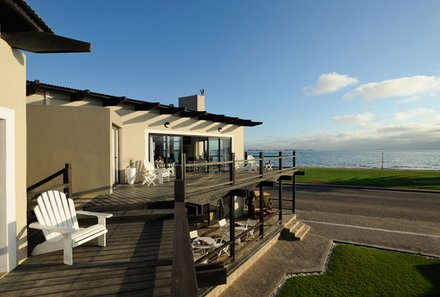 Namibia mit Kindern - Namibia for family individuell - Walvis Bay - Oyster Box Guesthouse - Außenansicht