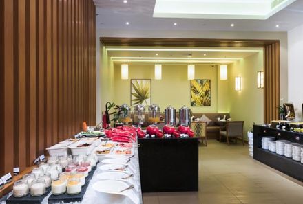 Oman mit Jugendlichen - Oman Family & Teens - Muscat - Centara Hotel - Frühstücksbuffet