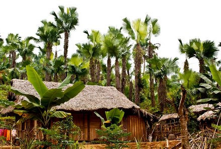 Laos und Vietnam Familienreise - Laos und Vietnam Reise mit Kindern - Mai Chau Häuser