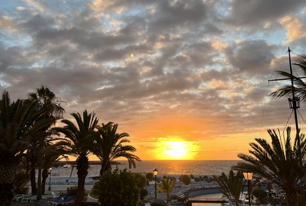 Teneriffa Familienurlaub - Teneriffa for family - Puerto de la Cruz - Promenade bei Sonnenuntergang