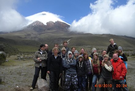 Galapagos mit Kindern - Galapagos-Inseln Familienreise - Gruppe vor Cotopaxi