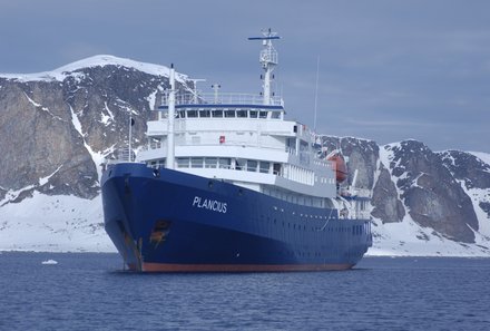 Familienreise Arktis - Arktis Reise mit Jugendlichen - MS Plancius - Plancius Schiff in Spitzbergen